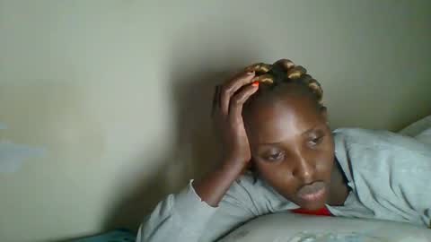 Snapshot of _clara01 chatting on February 14, 6:02 am clara online show from February 14, 6:02 am