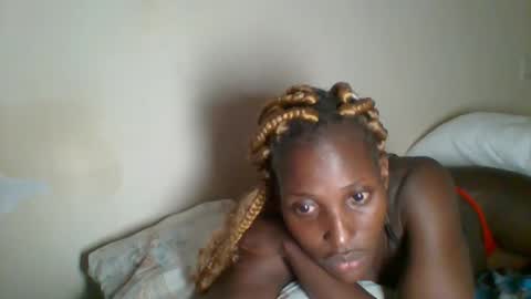 Snapshot of _clara01 chatting on February 14, 12:03 pm clara online show from February 14, 12:03 pm