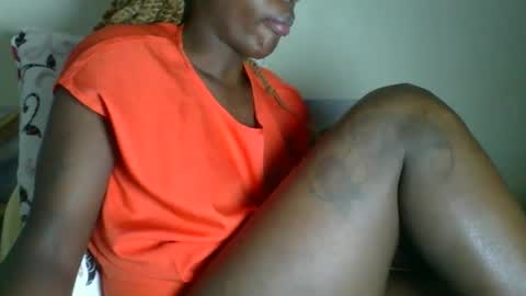 Snapshot of _clara01 chatting on December 2, 7:14 am clara online show from December 2, 7:14 am