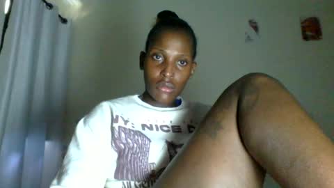 clara online show from July 18, 6:39 am