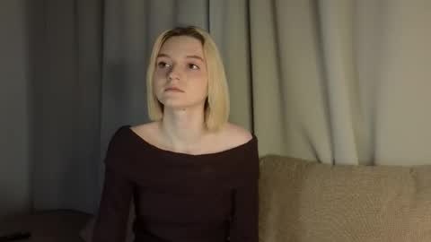 Stacy online show from January 16, 4:00 pm