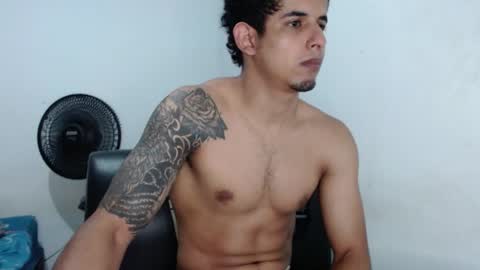  crissgex  online show from July 31, 2:33 am