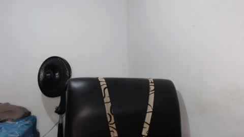  crissgex  online show from August 2, 1:26 am