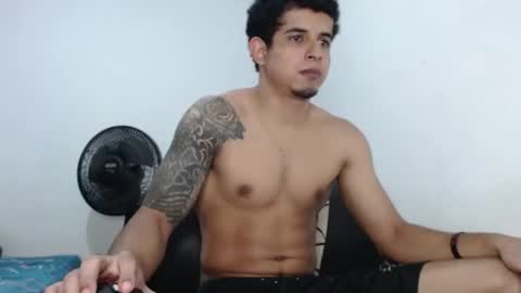  crissgex  online show from August 4, 1:31 am