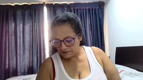 Snapshot of _cristal15 chatting on November 7, 2:17 pm _cristal15 online show from November 7, 2:17 pm