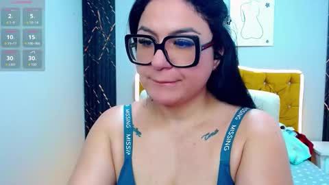_curvy_mature_ online show from February 3, 5:51 pm