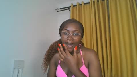 STEPH online show from October 8, 3:53 pm