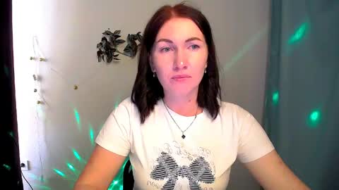 Snapshot of _cutie_and_shy_ chatting on May 12, 6:21 am _cutie_and_shy_ online show from May 12, 6:21 am