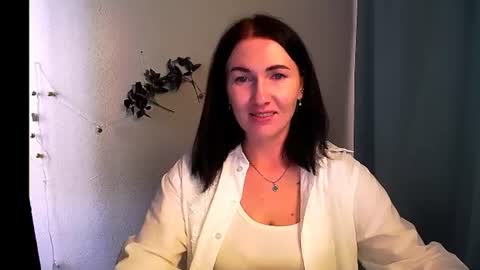 Snapshot of _cutie_and_shy_ chatting on June 11, 7:39 am _cutie_and_shy_ online show from June 11, 7:39 am