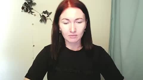 Snapshot of _cutie_and_shy_ chatting on June 25, 8:08 am _cutie_and_shy_ online show from June 25, 8:08 am