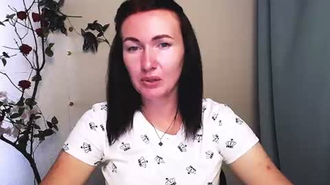Snapshot of _cutie_and_shy_ chatting on July 7, 7:09 am _cutie_and_shy_ online show from July 7, 7:09 am
