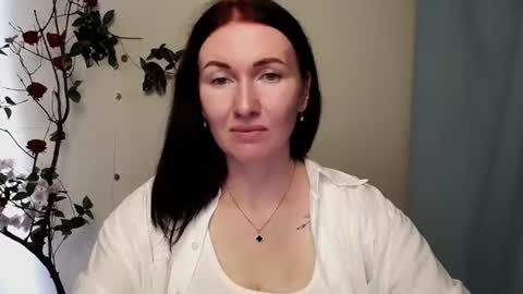 Snapshot of _cutie_and_shy_ chatting on July 14, 8:08 am _cutie_and_shy_ online show from July 14, 8:08 am