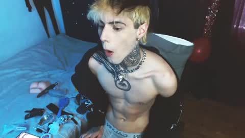 Snapshot of _daddy_nate chatting on February 21, 7:48 pm Nate Evans 50 OF online show from February 21, 7:48 pm
