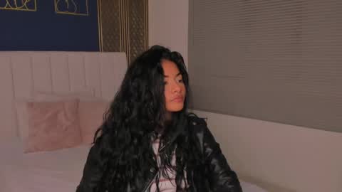 Snapshot of _dakota_a chatting on February 13, 1:29 am Dakota online show from February 13, 1:29 am