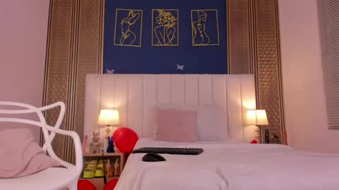 Snapshot of _dakota_a chatting on February 15, 4:45 pm Dakota online show from February 15, 4:45 pm