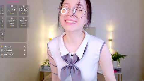 Snapshot of _dearkate_ chatting on March 29, 10:10 pm Kate online show from March 29, 10:10 pm