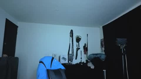 delacruz online show from March 27, 11:21 am