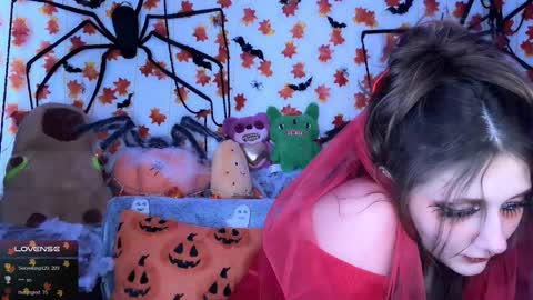 Kate online show from October 31, 6:58 am