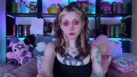 Kate online show from May 28, 6:27 pm