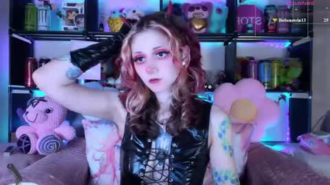 Kate online show from June 27, 8:25 pm