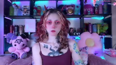 Kate online show from July 3, 8:37 pm