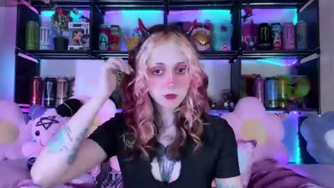 Kate online show from August 4, 6:54 pm