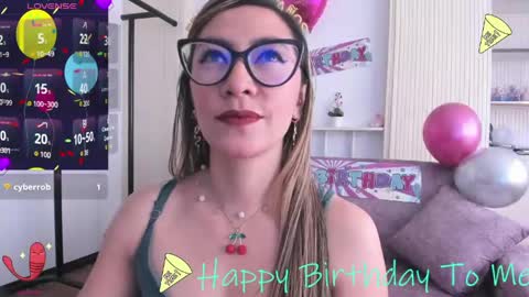 Snapshot of _devora_sloppy_77 chatting on May 15, 2:13 pm Devora online show from May 15, 2:13 pm