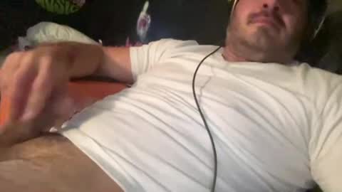 Snapshot of _direwolf_ chatting on May 18, 12:07 am _direwolf_ online show from May 18, 12:07 am