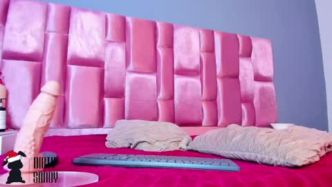 SANDY online show from December 17, 3:17 pm