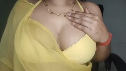_dreamgirl_0 online show from April 16, 9:54 am