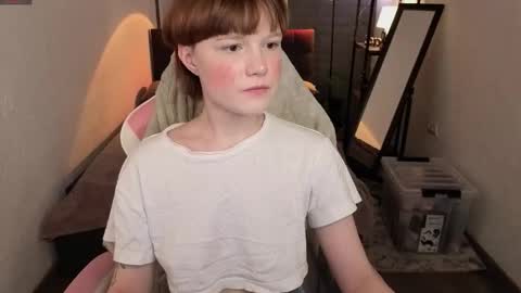 Snapshot of _dreamluna_ chatting on March 10, 1:27 pm Luna online show from March 10, 1:27 pm