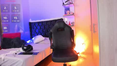 Snapshot of _duriel chatting on March 16, 6:23 pm Duriel online show from March 16, 6:23 pm