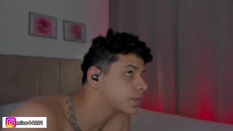 Snapshot of _e_m_m_a_1 chatting on October 4, 12:47 pm Emma and Tonny online show from October 4, 12:47 pm