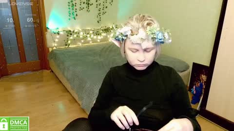 chloue and Gretta online show from December 13, 10:23 pm