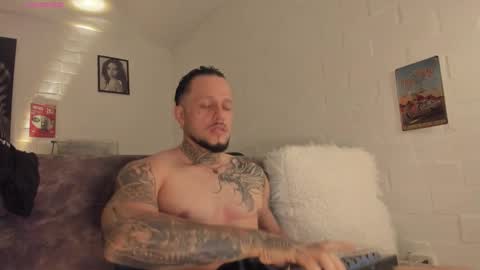 Emilio online show from March 9, 9:35 am