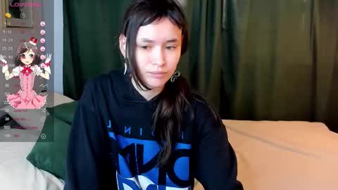 _emily__strike_ online show from October 19, 10:05 am