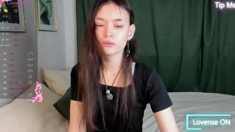 _emily__strike_ online show from November 6, 10:05 am