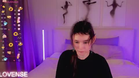 _emily__strike_ online show from January 16, 10:30 am