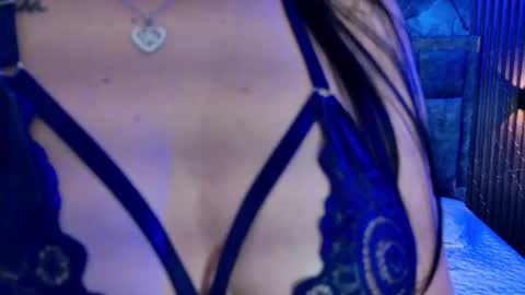 _emily_gill_ online show from March 23, 2:10 pm