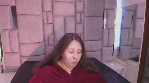 Emily  online show from January 7, 11:23 am