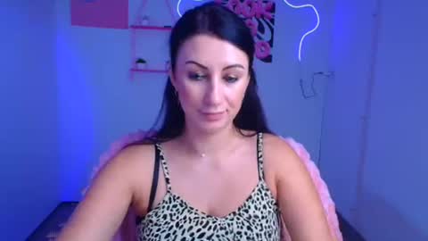 Emma online show from November 1, 12:51 pm