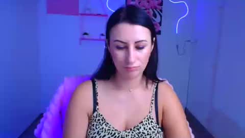 Emma online show from November 3, 12:50 pm