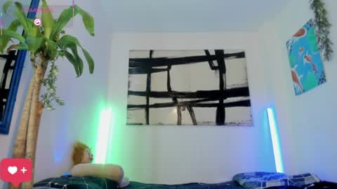 Snapshot of _emmaruiz chatting on July 10, 7:12 am Emma online show from July 10, 7:12 am