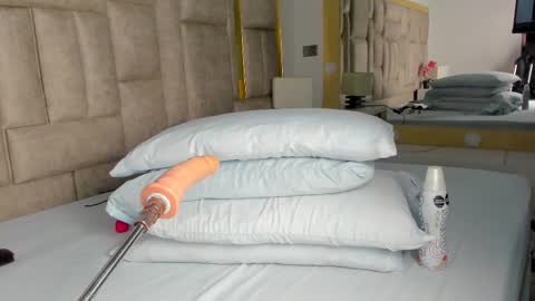 _eris_rose online show from November 19, 7:36 pm