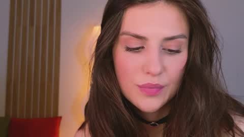 _esmeraldiyaa_ online show from March 5, 4:03 pm