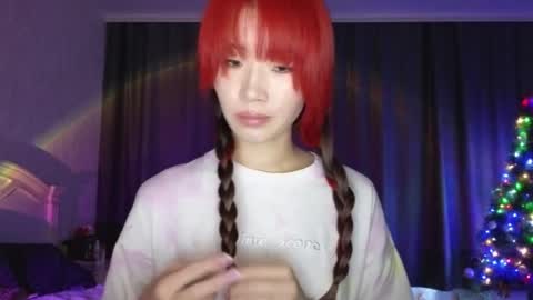 EveEva online show from December 13, 2:54 am