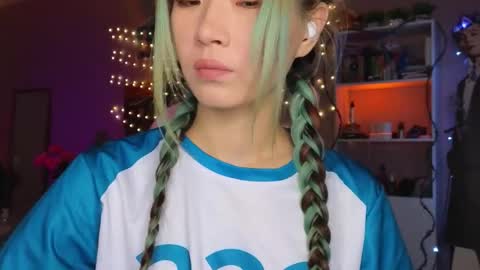 EveEva online show from November 9, 11:14 pm