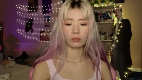 EveEva online show from February 10, 1:21 am