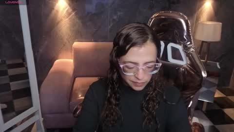  evoni  online show from December 17, 12:44 pm