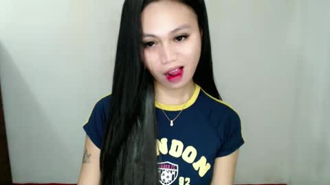 STEFFANNY WELL. online show from March 2, 12:20 am
